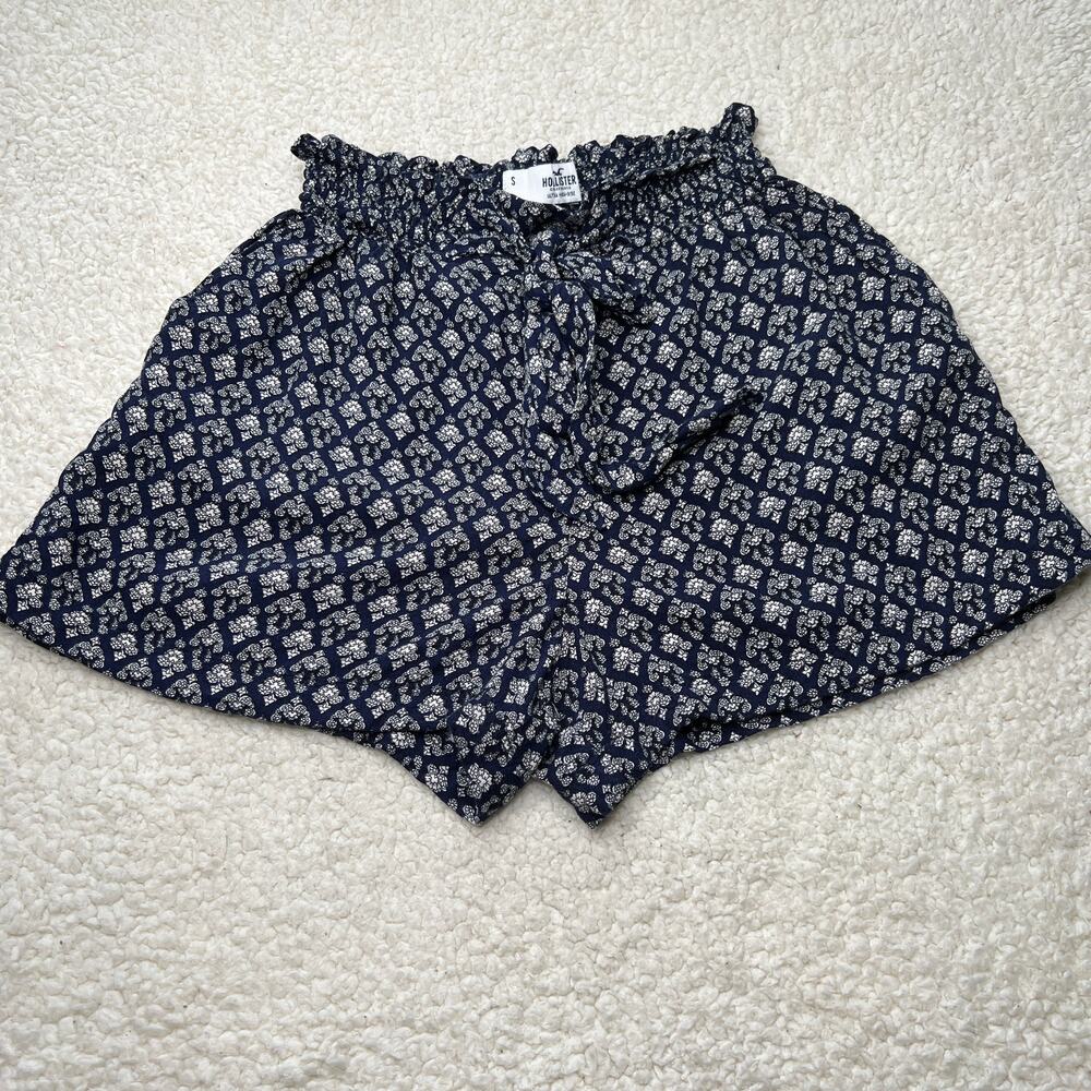 Hollister Ultra High Rise Navy Floral Pattern Elastic Waist Small Shorts